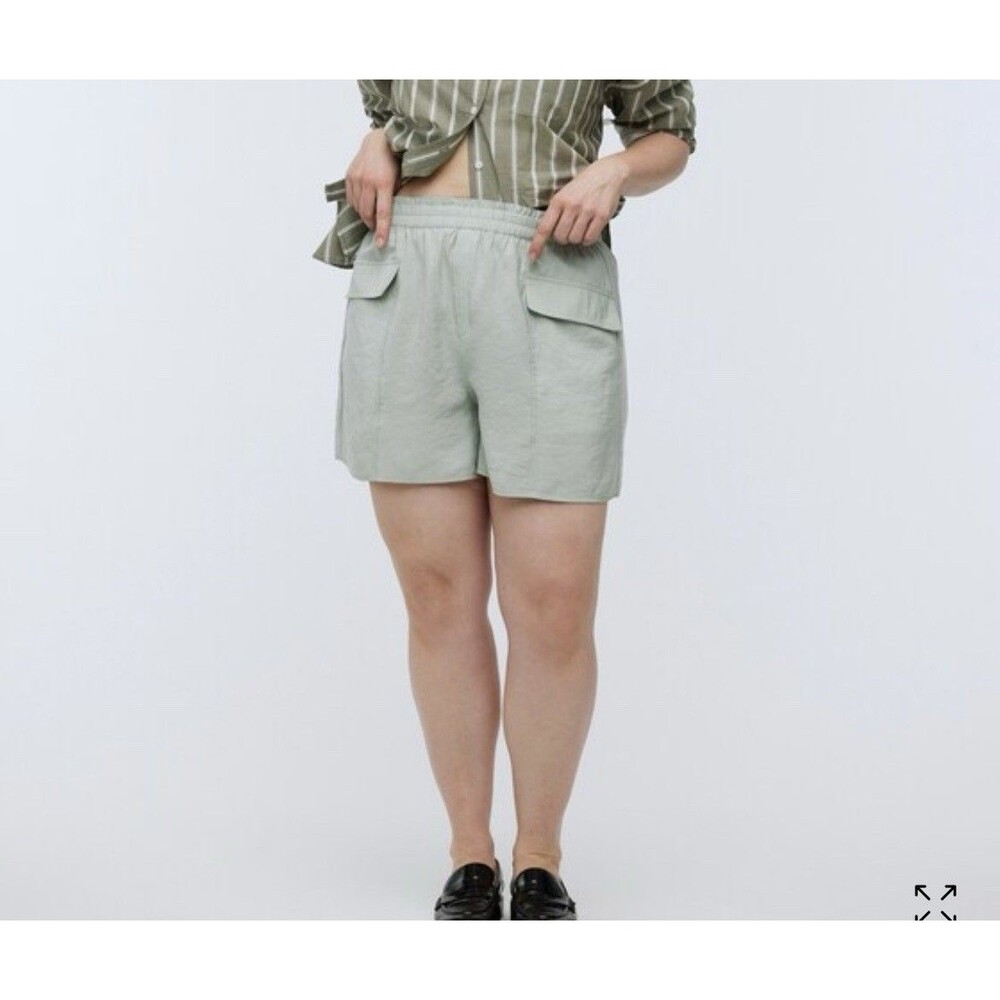 Madewell Pull On Cargo Shorts Paper bag Waist Sz Large Sage Mist Tencell NEW